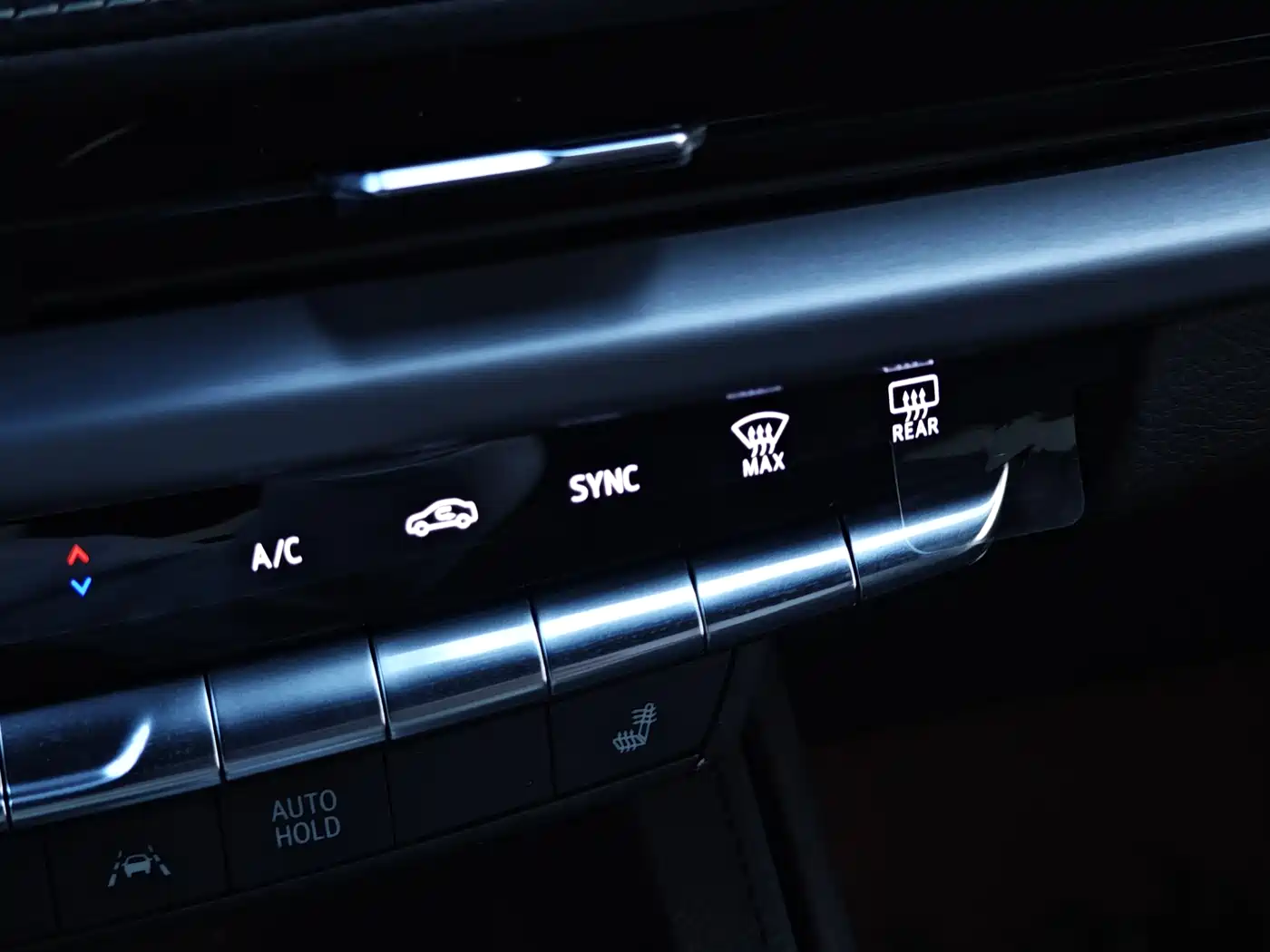 Cadillac XT4 2024 28T 2WD Luxury фото 22