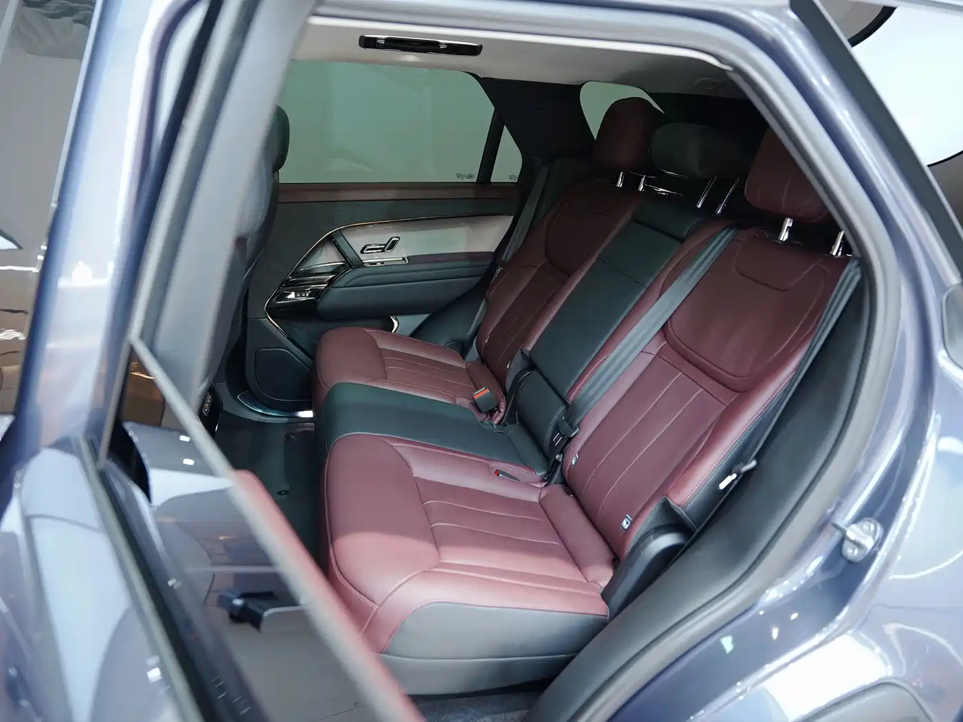 Land Rover Range Rover Sport 2023 400PS Dynamic SE фото 22