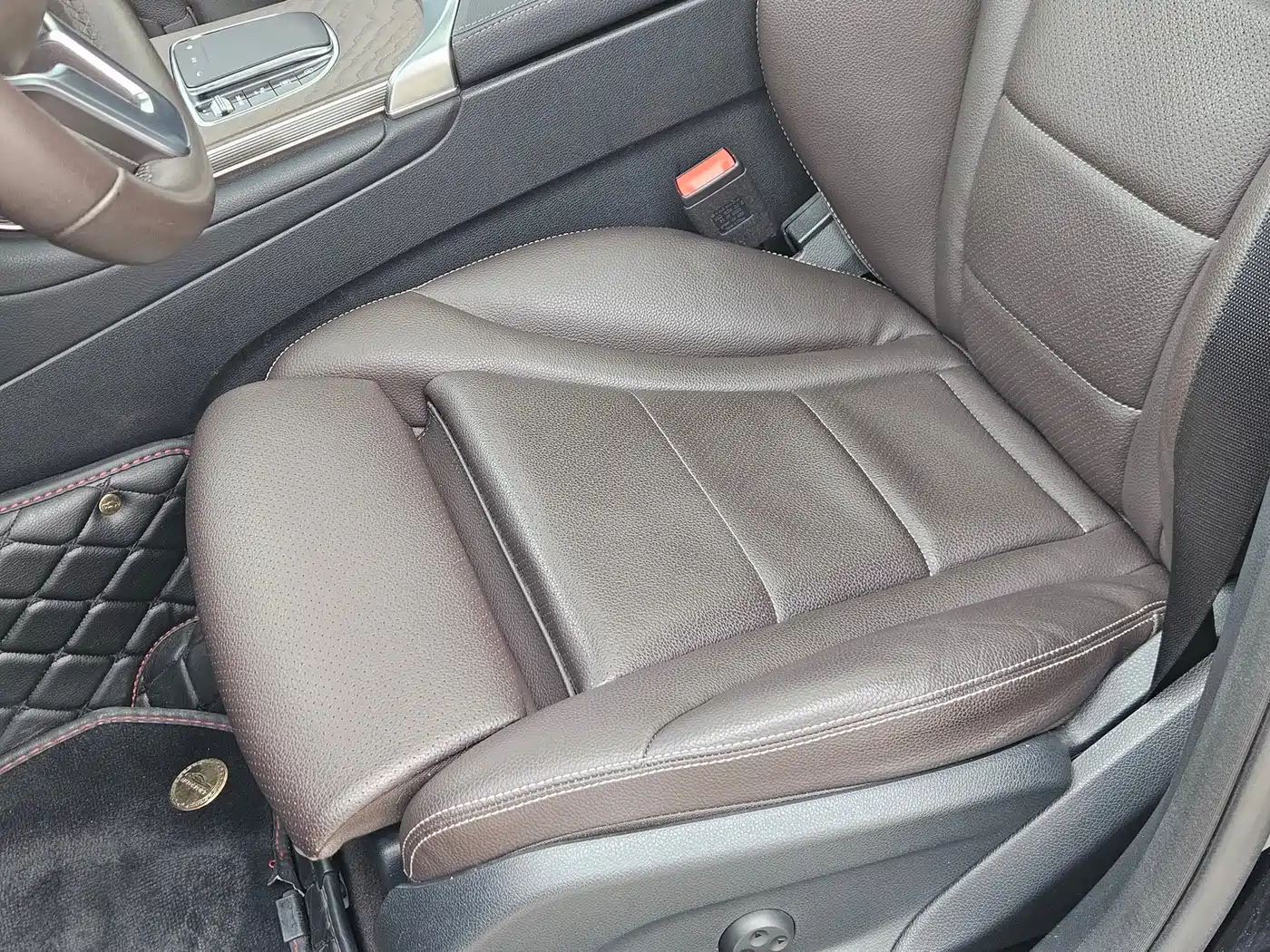 Mercedes-Benz GLC 2022 Facelift II GLC 260 L 4MATIC Luxury фото 9