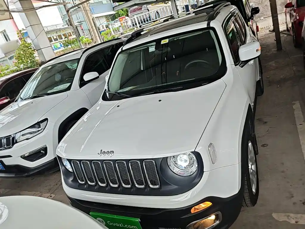 Jeep Renegade 2019 2018 Connected Large Screen Edition 180T Automatic High Energy