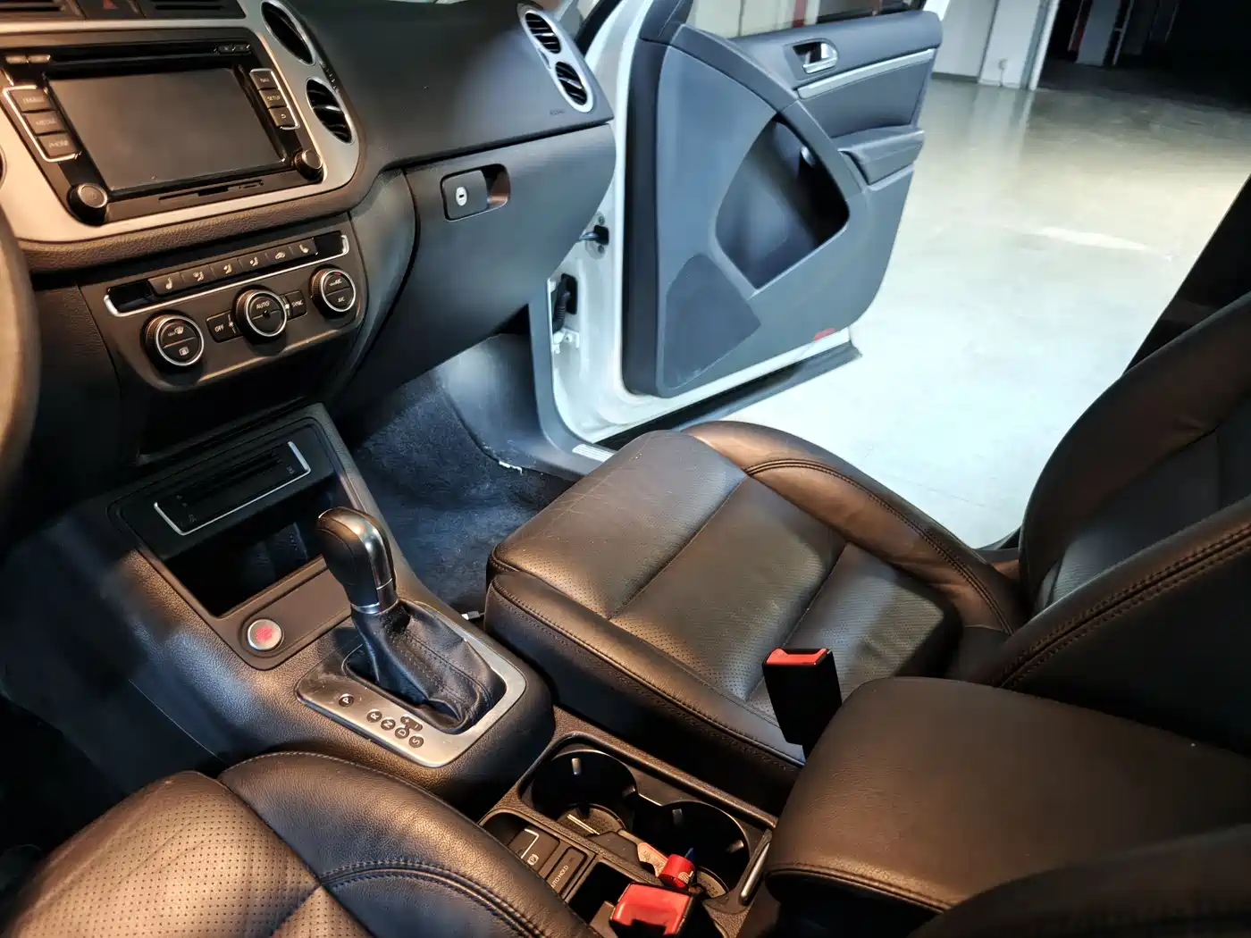 Volkswagen Tiguan 2015 1.8TSI Automatic 2WD Trendline фото 10