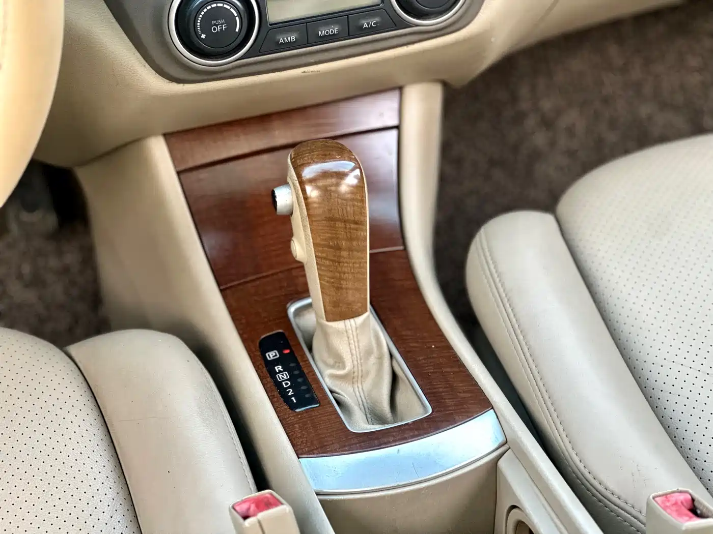 Nissan Sylphy 2010 2009 Model 1.6XL Automatic Luxury Sunroof Edition
