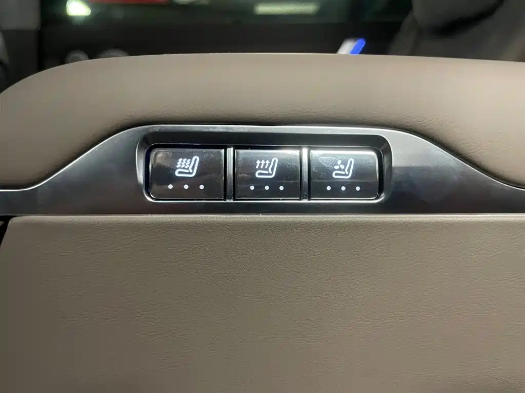 AITO Wenjie AITO M9 2026 2025 Extended Range Ultra 52kWh 6-Seater