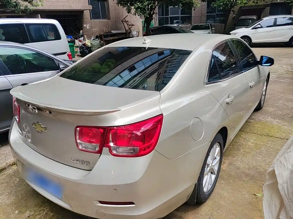 Chevrolet Malibu 2014 2.0L Automatic Luxury фото 6