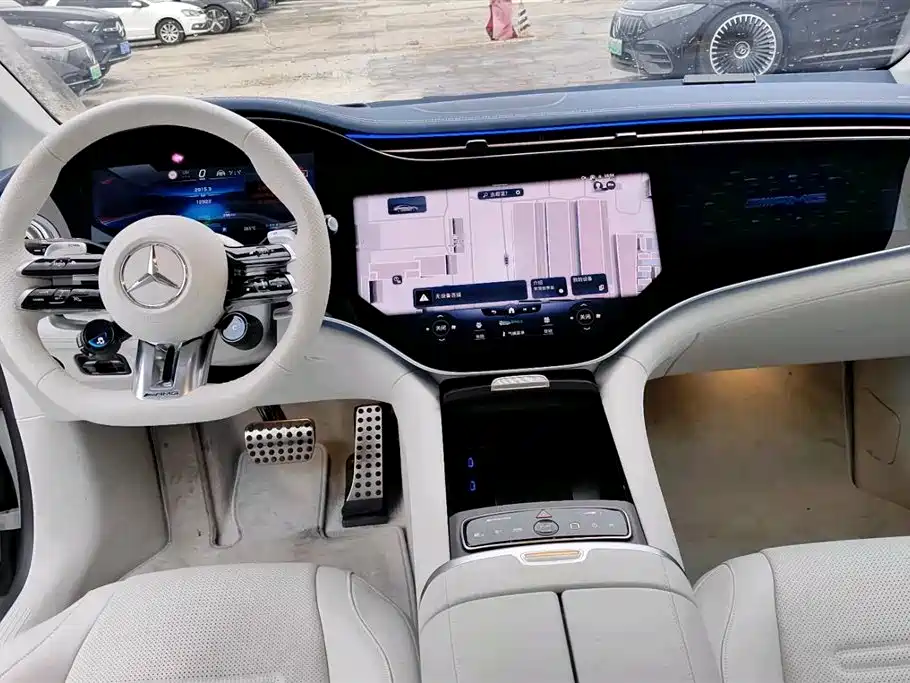 MERCEDES-BENZ EQE AMG