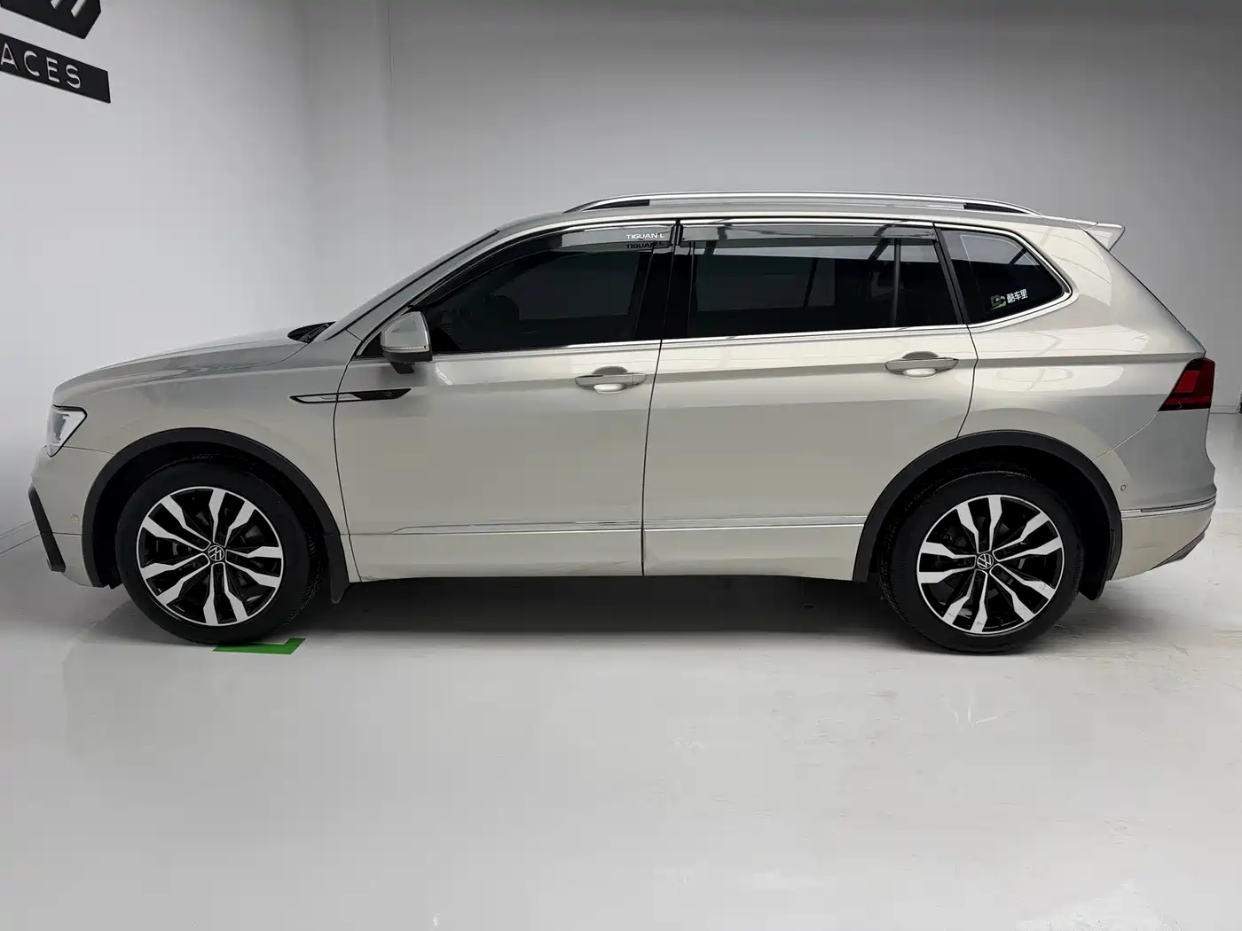 Volkswagen Tiguan L 2021 330TSI Automatic 2WD R-Line Premium фото 9