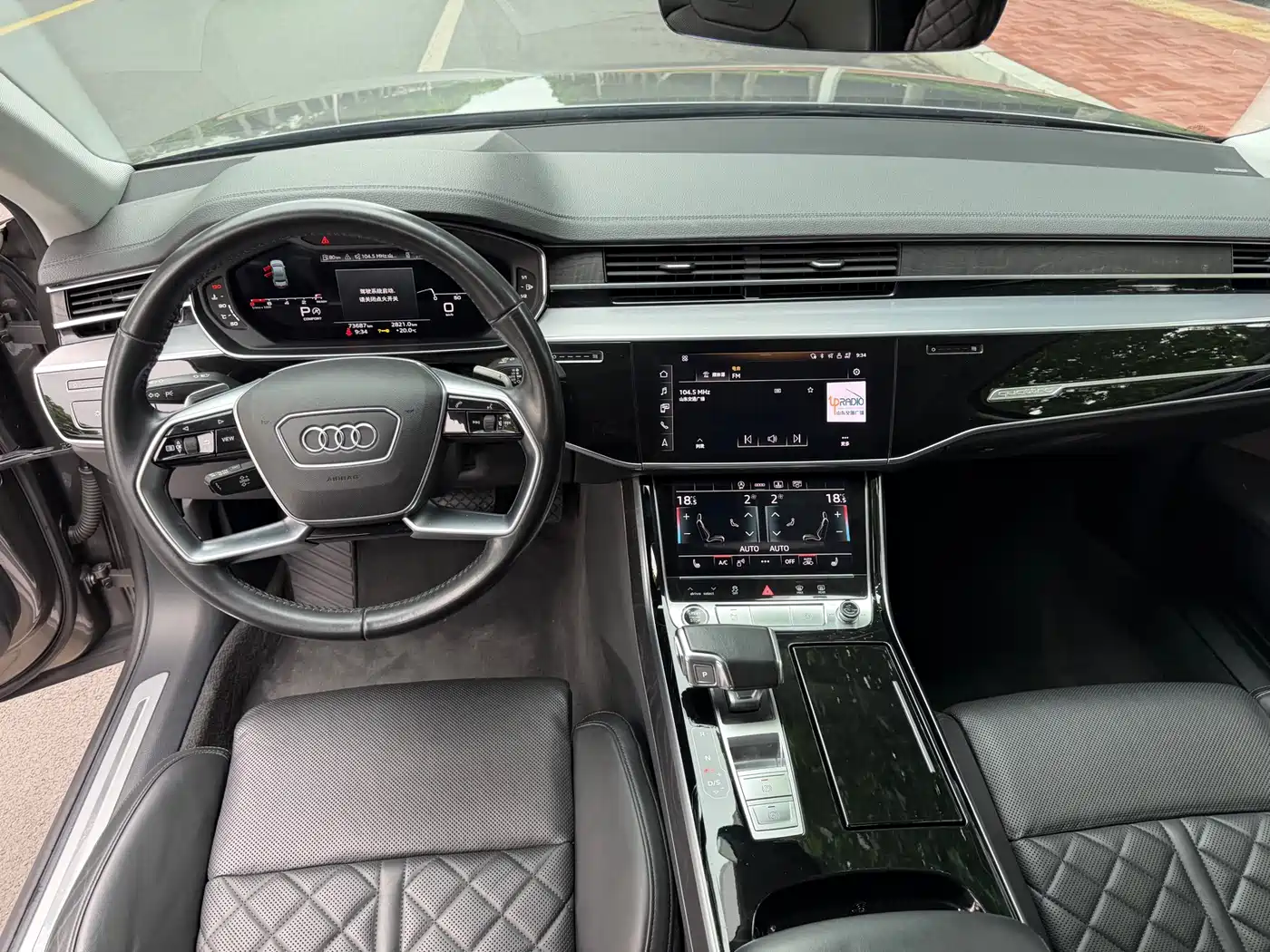 AUDI A8