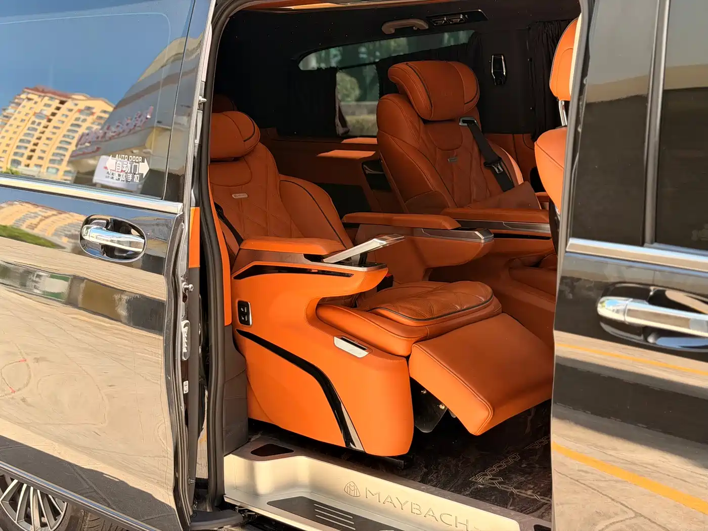 Mercedes-Benz Vito 2023 2.0T Elite 7-Seater фото 10