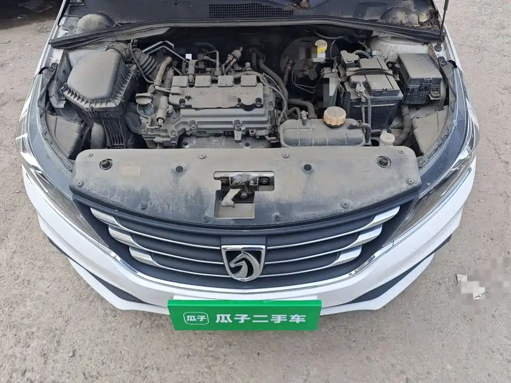 Baojun 310W 2019 2017 1.5L Manual Fashion Edition (China V)