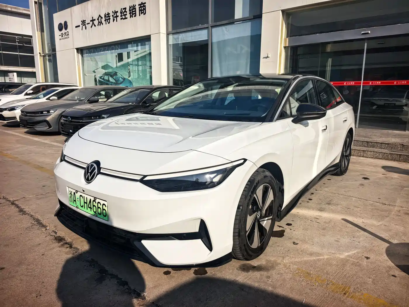 VOLKSWAGEN ID.7 VIZZION