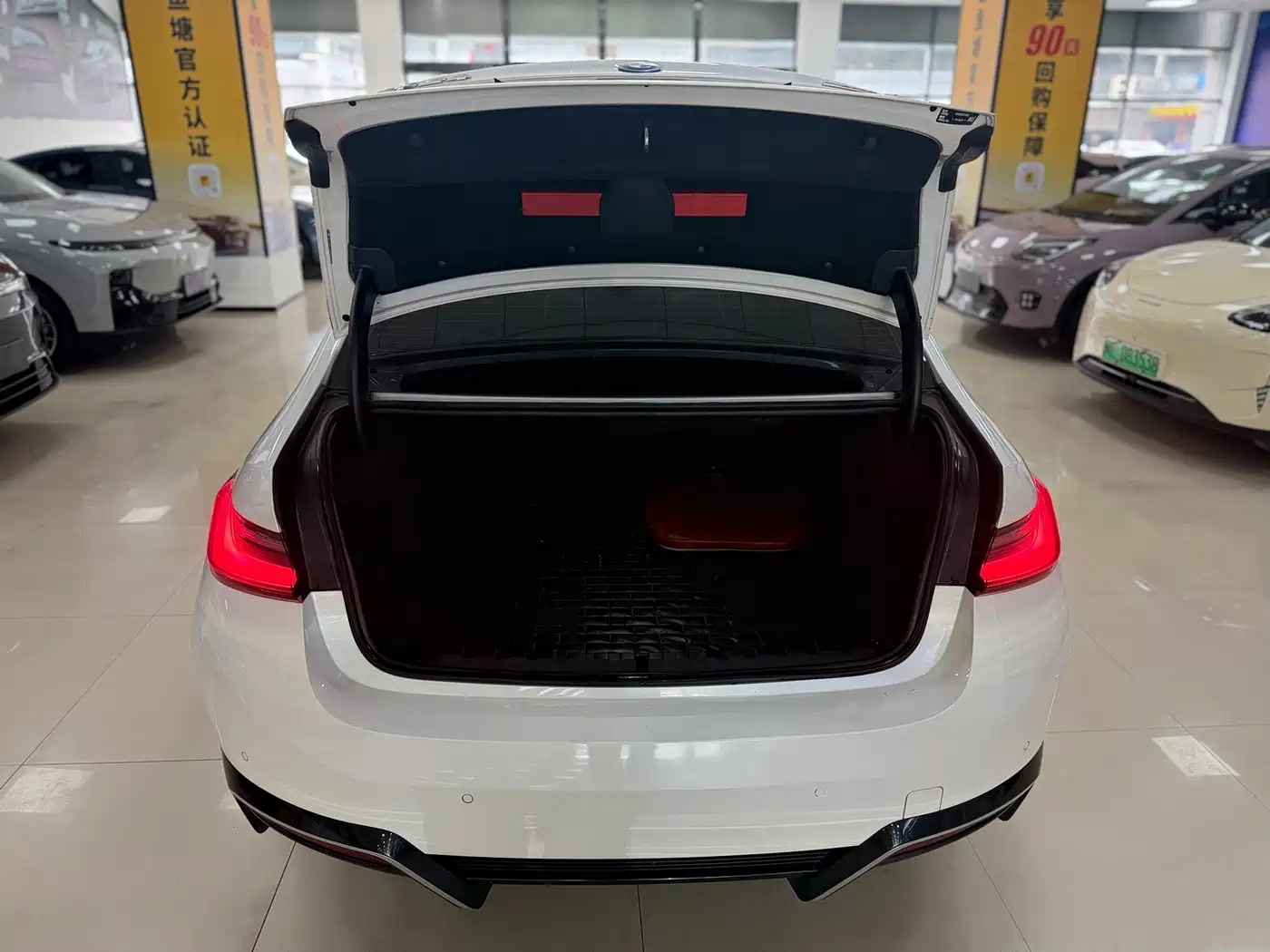 BMW i3 2022 eDrive 35 L фото 10