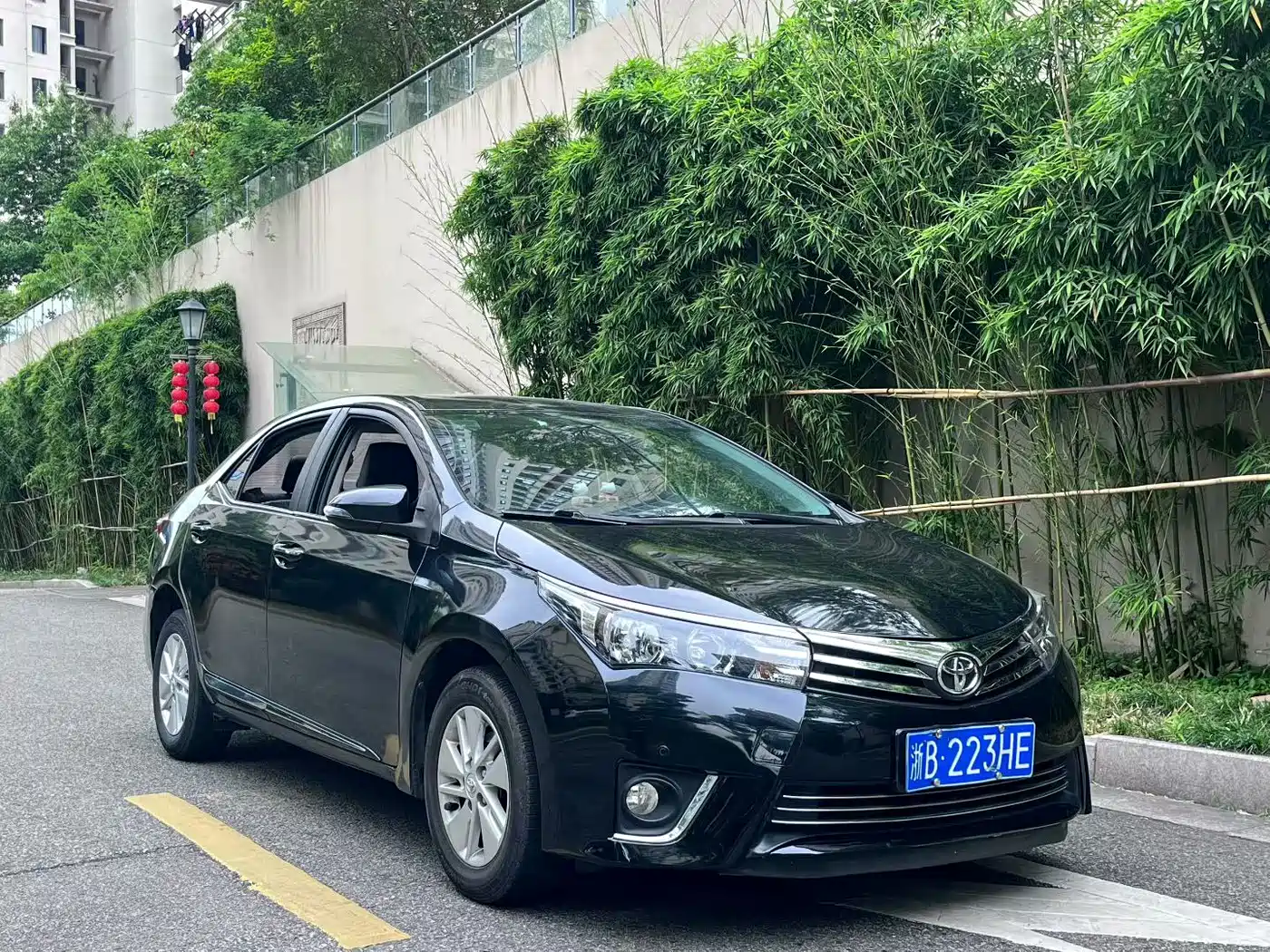 Toyota Levin 2017 1.2T E CVT Pioneer Edition фото 3