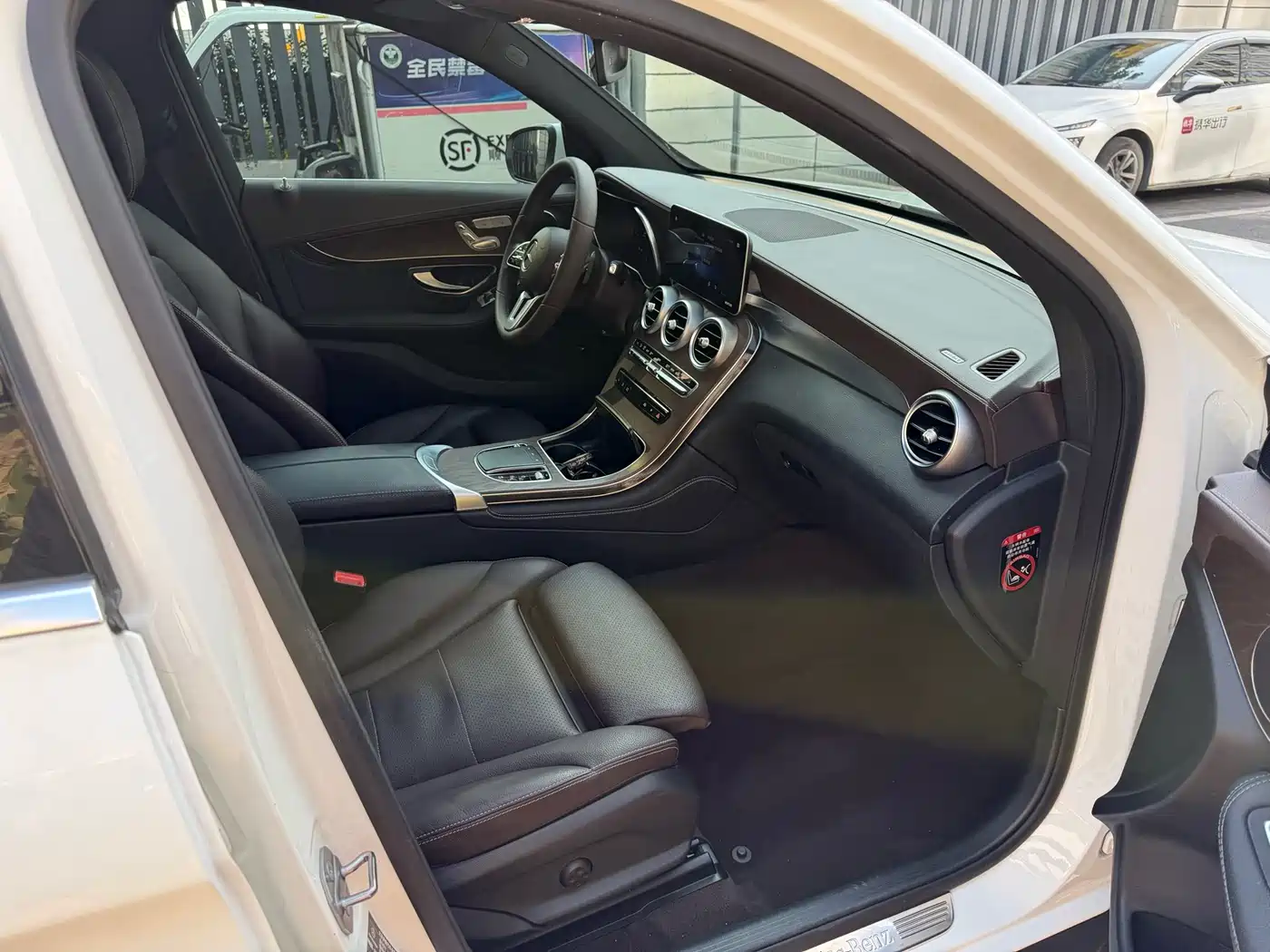 Mercedes-Benz GLC 2020 Facelift GLC 260 L 4MATIC Luxury фото 8
