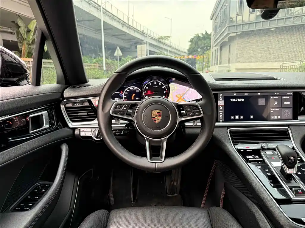 Porsche Panamera 2017 Panamera 3.0T фото 9
