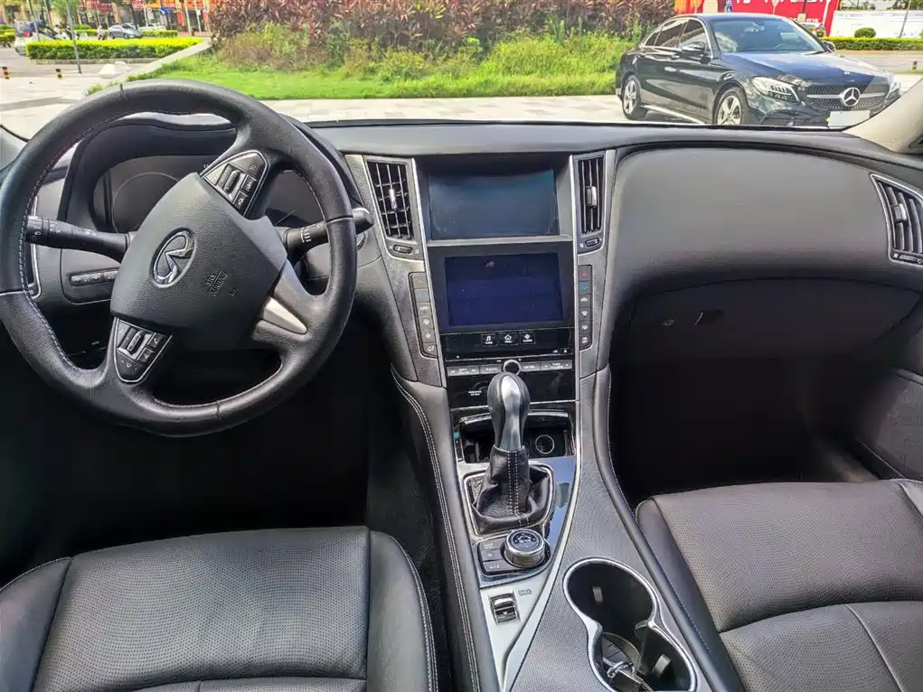 Infiniti Q50L 2016 Model 2.0T Joy Edition фото 10