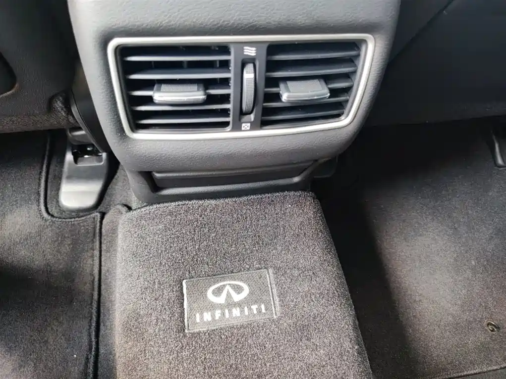 Infiniti Q50L 2016 Model 2.0T Joy Edition фото 15