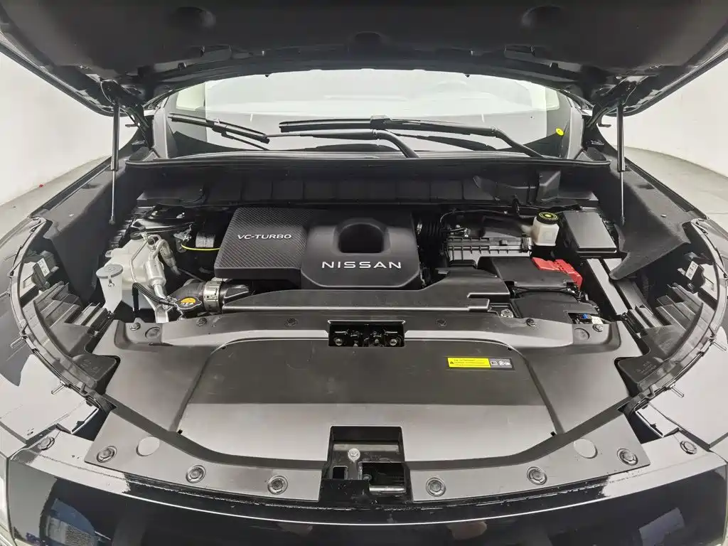 Nissan Terra, миниатюра 6