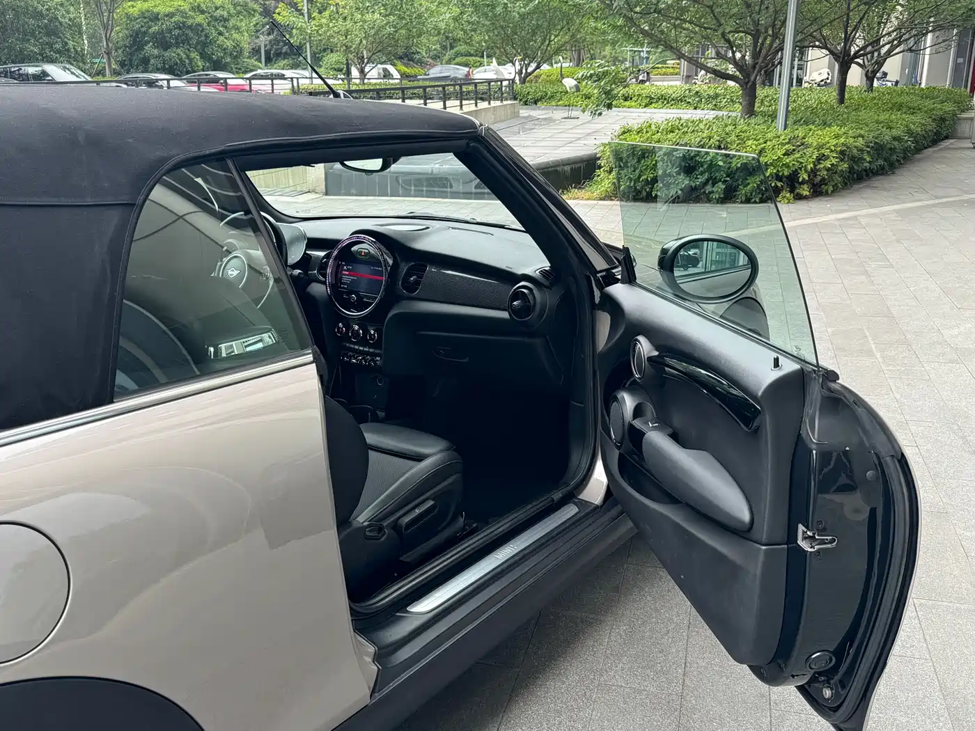 MINI 2022 1.5T COOPER CABRIO Classic фото 11