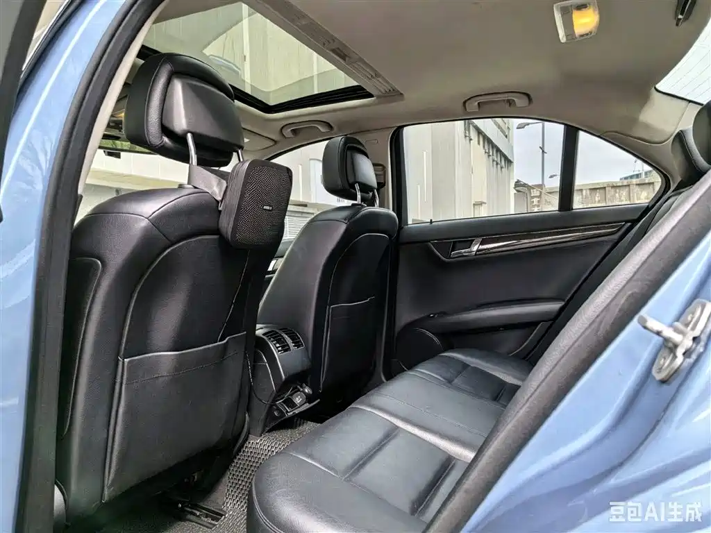 Mercedes-Benz C-Class (Import) 2007 Model C 200K Fashion фото 5