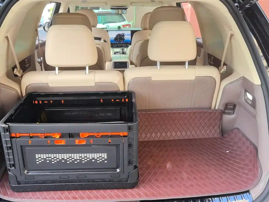 AITO Wenjie AITO M9 2025 Extended Range Ultra 52kWh 6-Seater фото 4