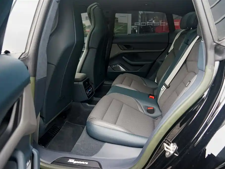 Porsche Taycan 2022 Taycan 4S Cross Turismo фото 11