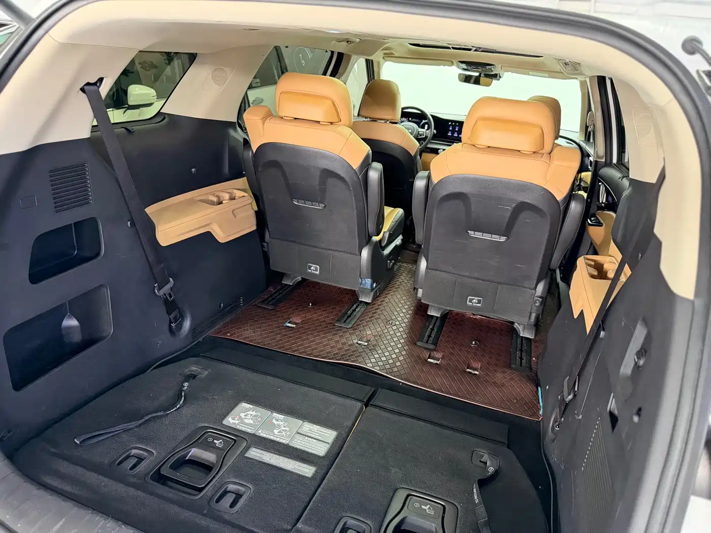 Kia Carnival 2021 2.0T Flagship Edition фото 28
