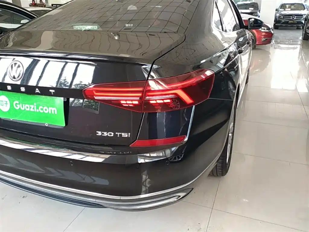 Volkswagen Passat 2019 330TSI Elite Version China VI фото 8