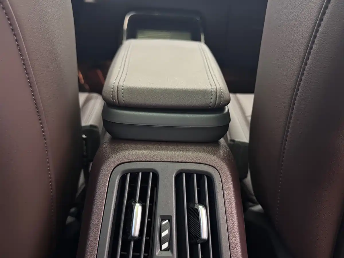 BMW X1 2023 sDrive20Li X Design Package фото 12