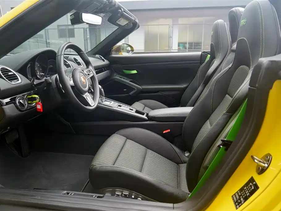 Porsche 718 2022 Boxster T 2.0T фото 15