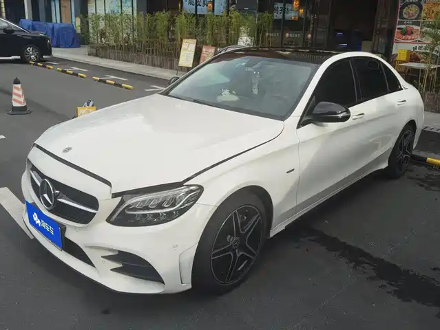 Mercedes-Benz C-Class 2021