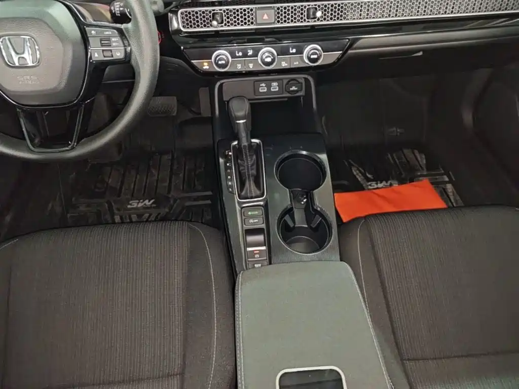 Фото 14 - Honda Civic