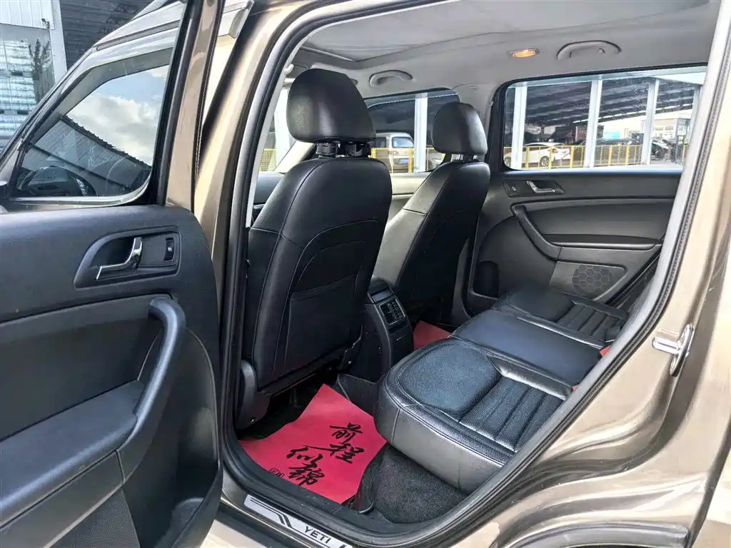 Škoda Yeti 2014 1.4TSI DSG Wild фото 6