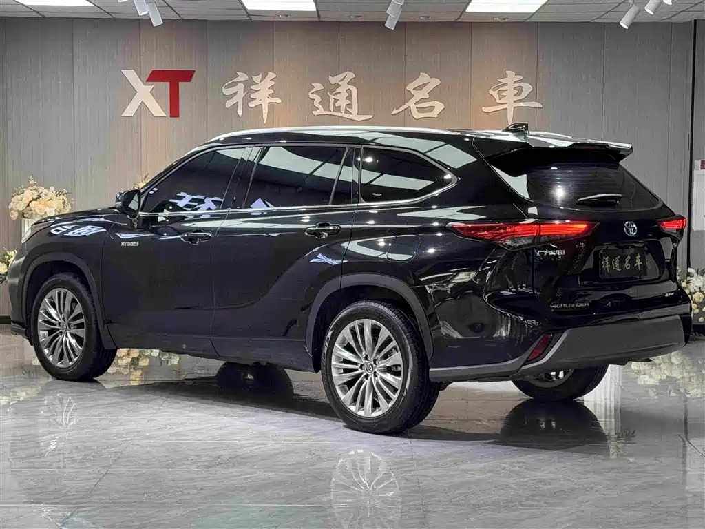 Toyota Highlander 2024 2023 2.5L Smart Hybrid Dual Engine AWD Luxury 7-Seater