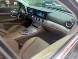 Фото 20 - Mercedes-Benz E-Class