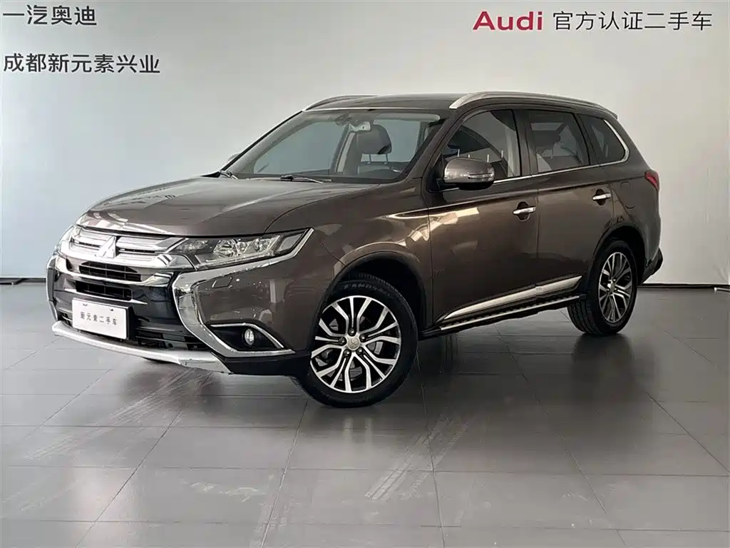 Mitsubishi Outlander 2016 2.4L 4WD Luxury Edition 7-seater