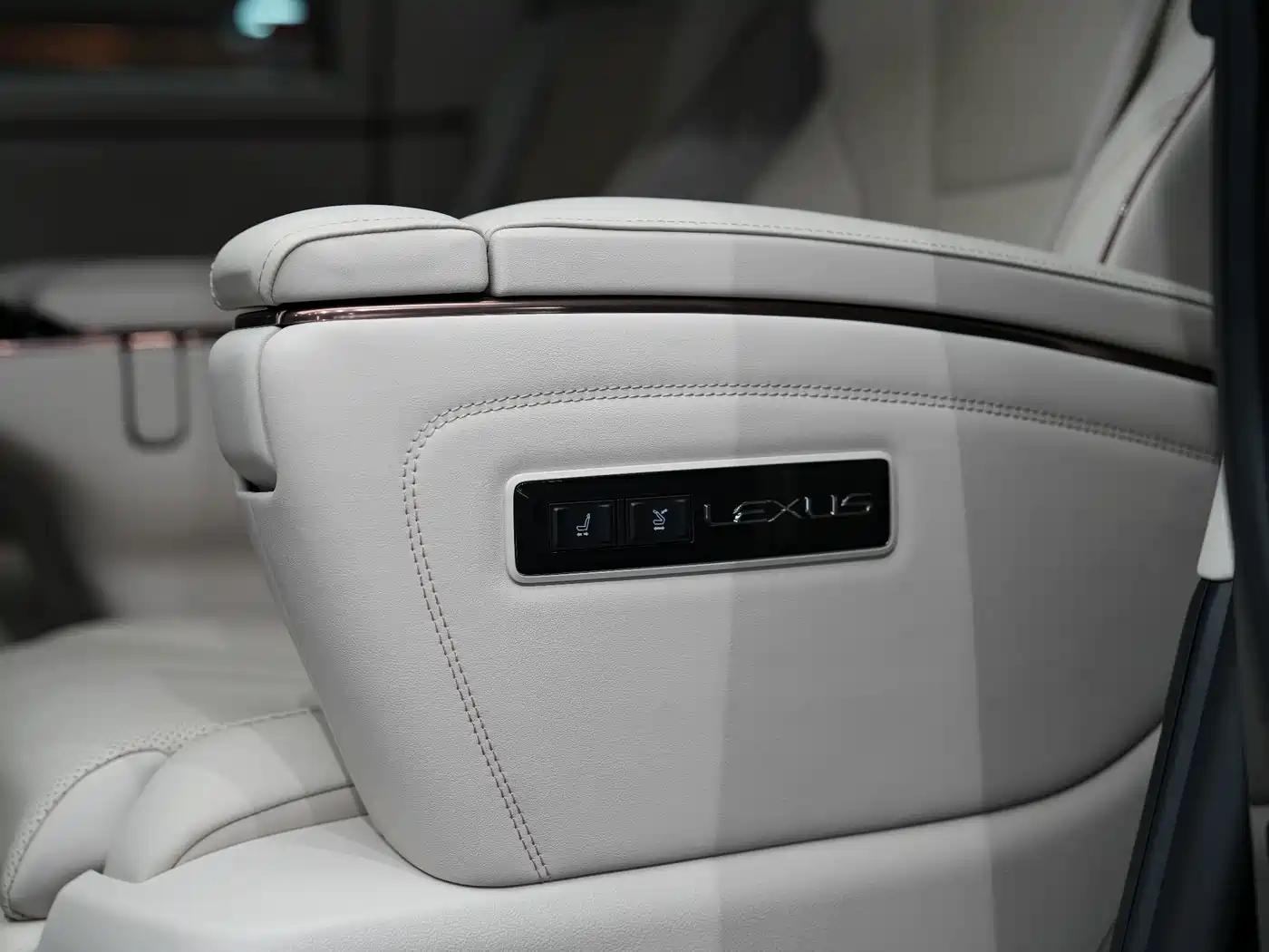 Lexus LM 2025 2025 Model 500h Six-Seater Prestige Edition