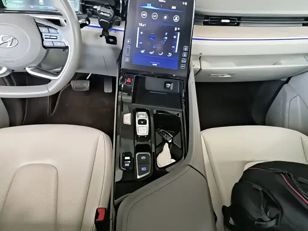 Hyundai Custo 2021 2021 380TGDi Smart Love Flagship TOP Premium