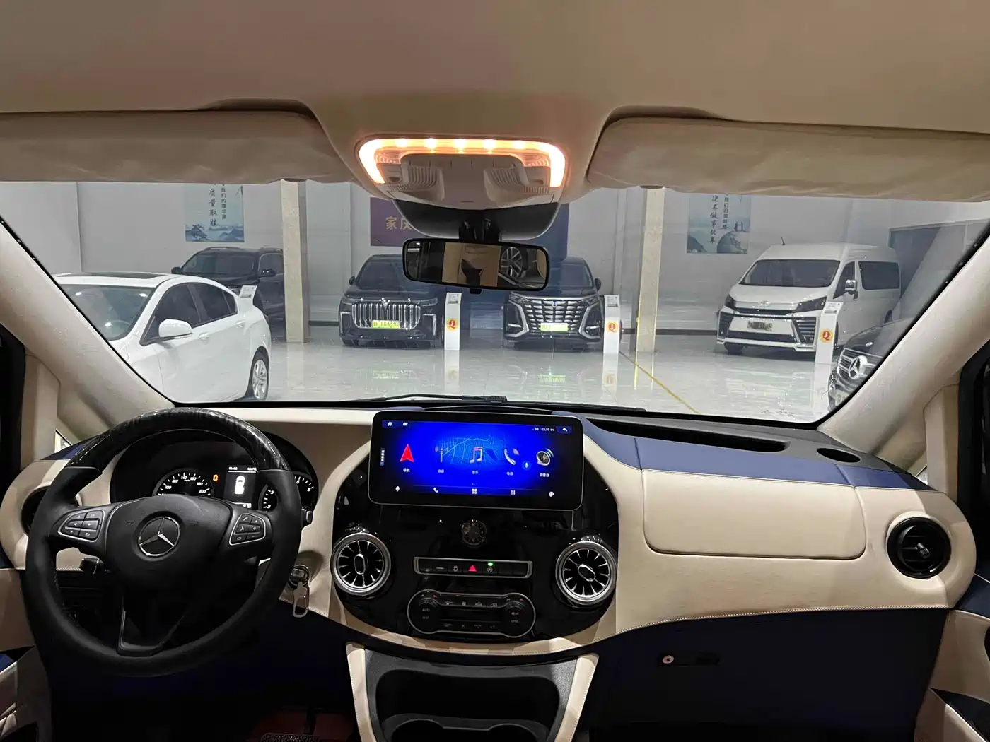 Mercedes-Benz Vito 2020 2.0T Elite Edition (7-seater) фото 9