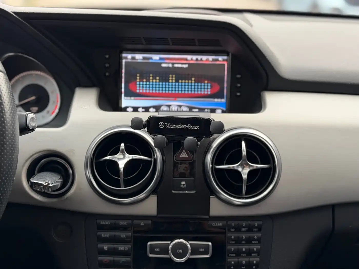 Mercedes-Benz GLK-Class 2013 GLK 300 4MATIC Dynamic Sunroof фото 16