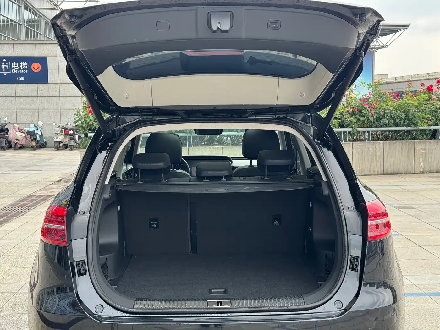 Hongqi HS5 2022 2.0T Smart Connect Premium Edition фото 18
