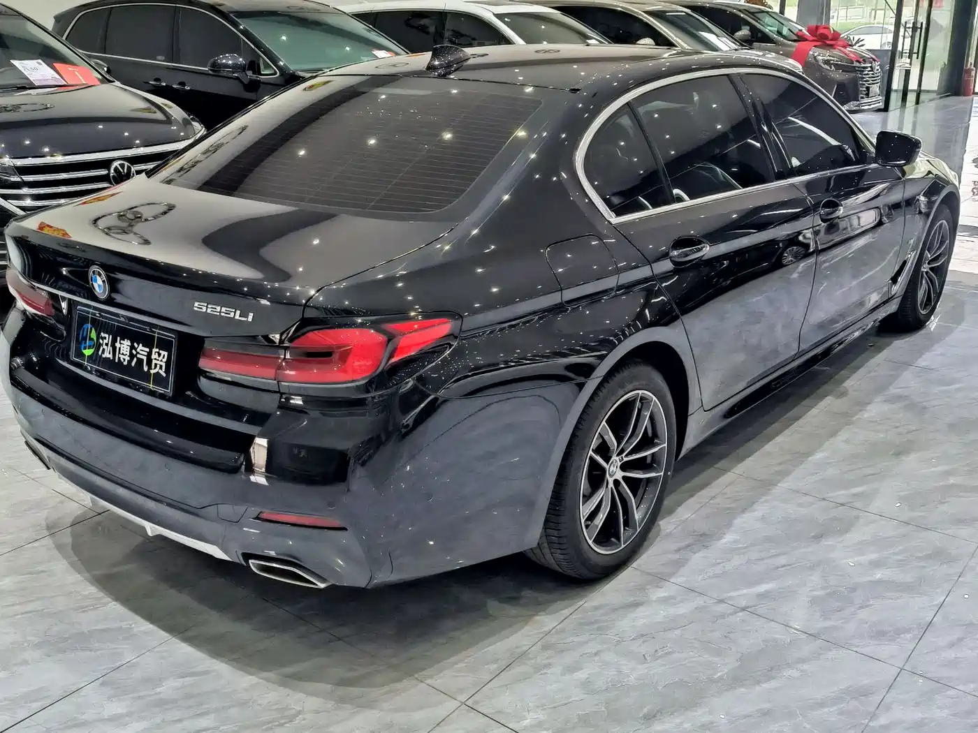BMW 5 Series 2022 525Li M Sport Package фото 11