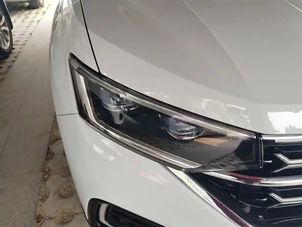 Volkswagen Tayron 2023 300TSI 2WD Luxury Plus Advanced Edition фото 13