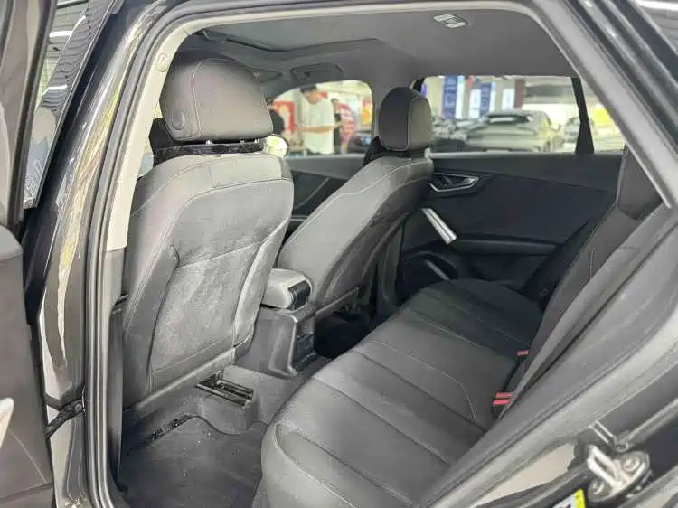 Audi Q2L 2020 35 TFSI Progressive Dynamic Model фото 4