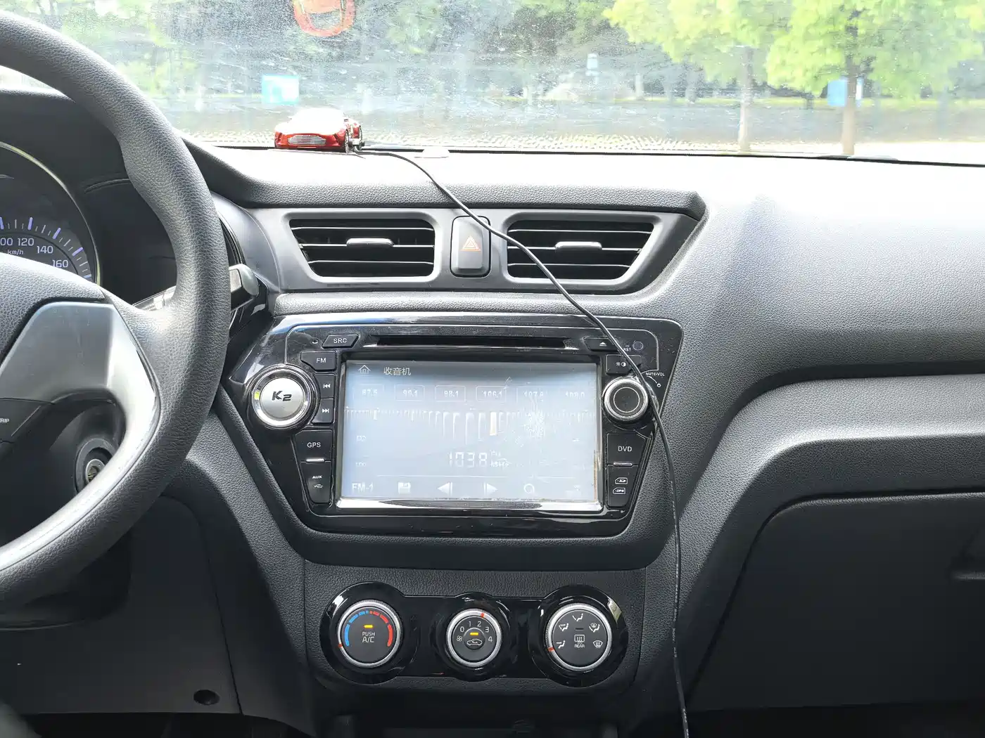 Kia K2 2015 Sedan 1.4L MT GLS фото 10