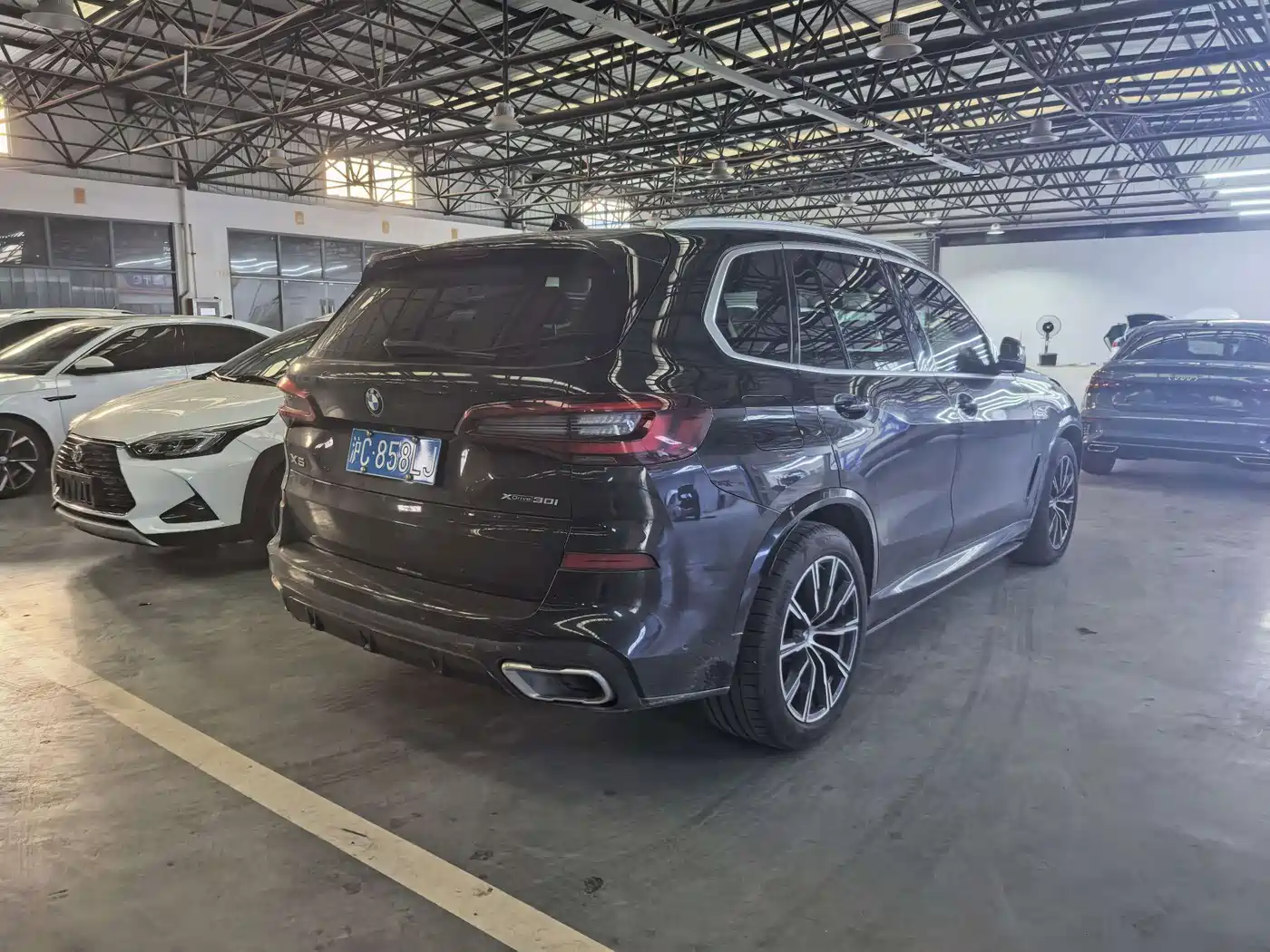 Photo 4 - BMW X5