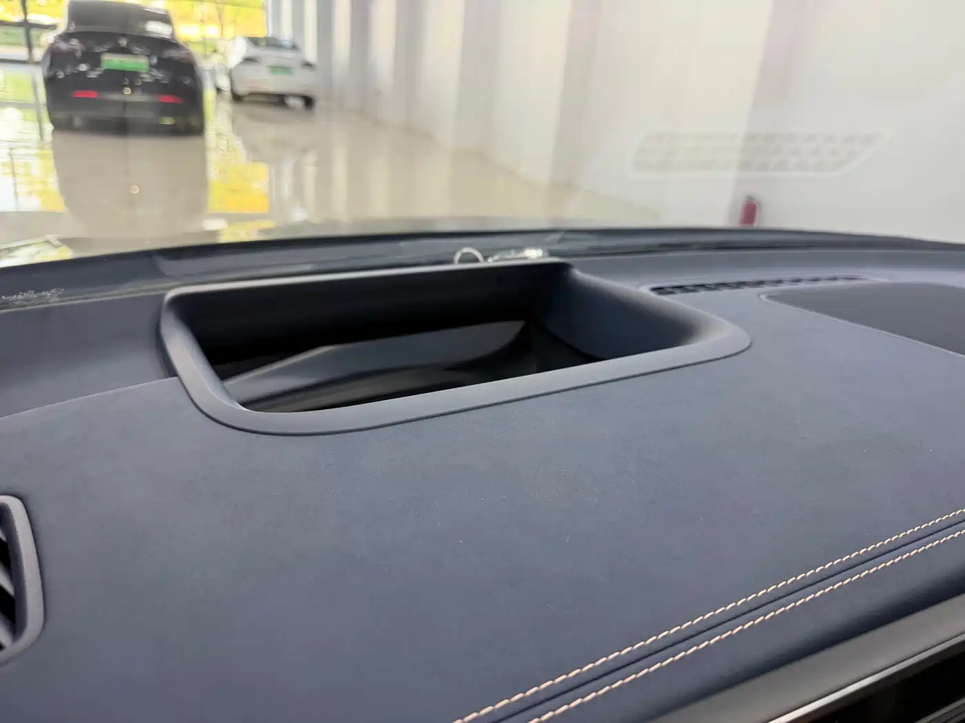 Mercedes-Benz EQE 2022 350 Luxury Edition фото 10