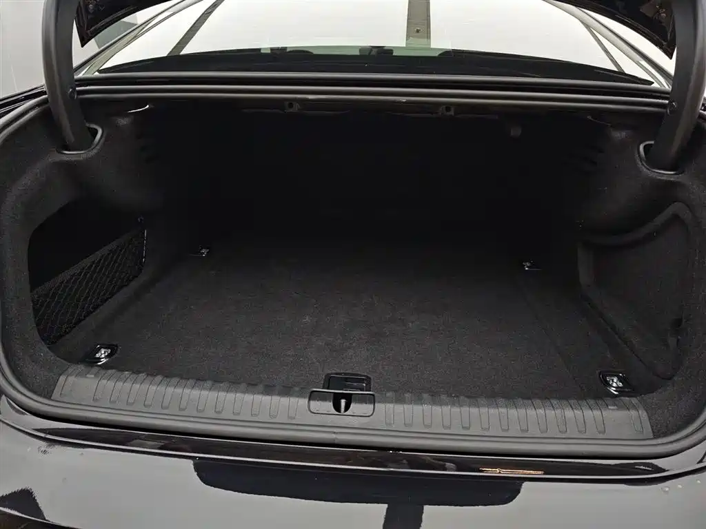 Audi A7L 2024 45TFSI S-line Dream Edition Crystal Package фото 16