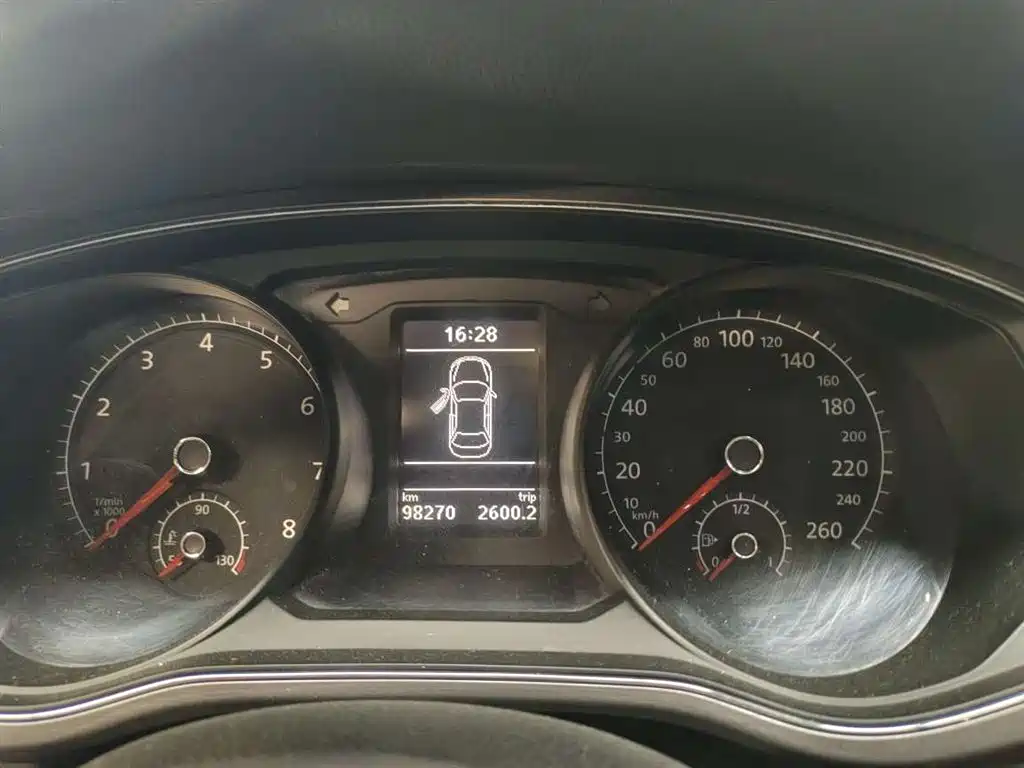 Volkswagen Passat 2017 330TSI DSG Prestige фото 13
