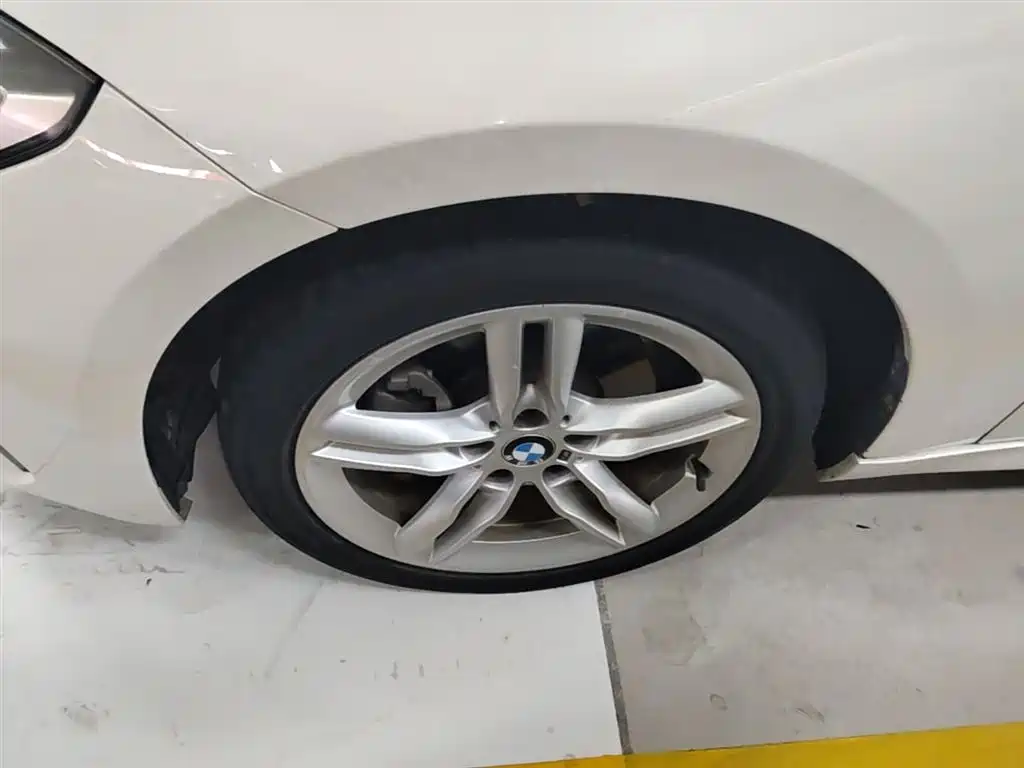 BMW 1 Series 2019 118i M Sport Package фото 23