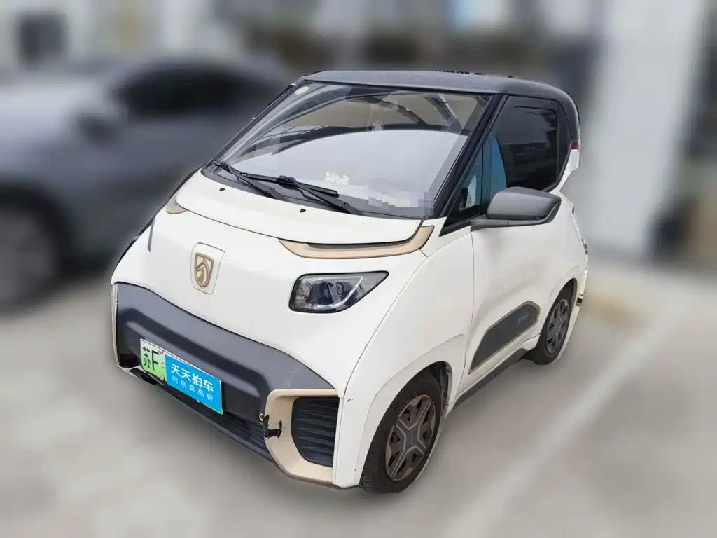 Фото 1 - Baojun E200